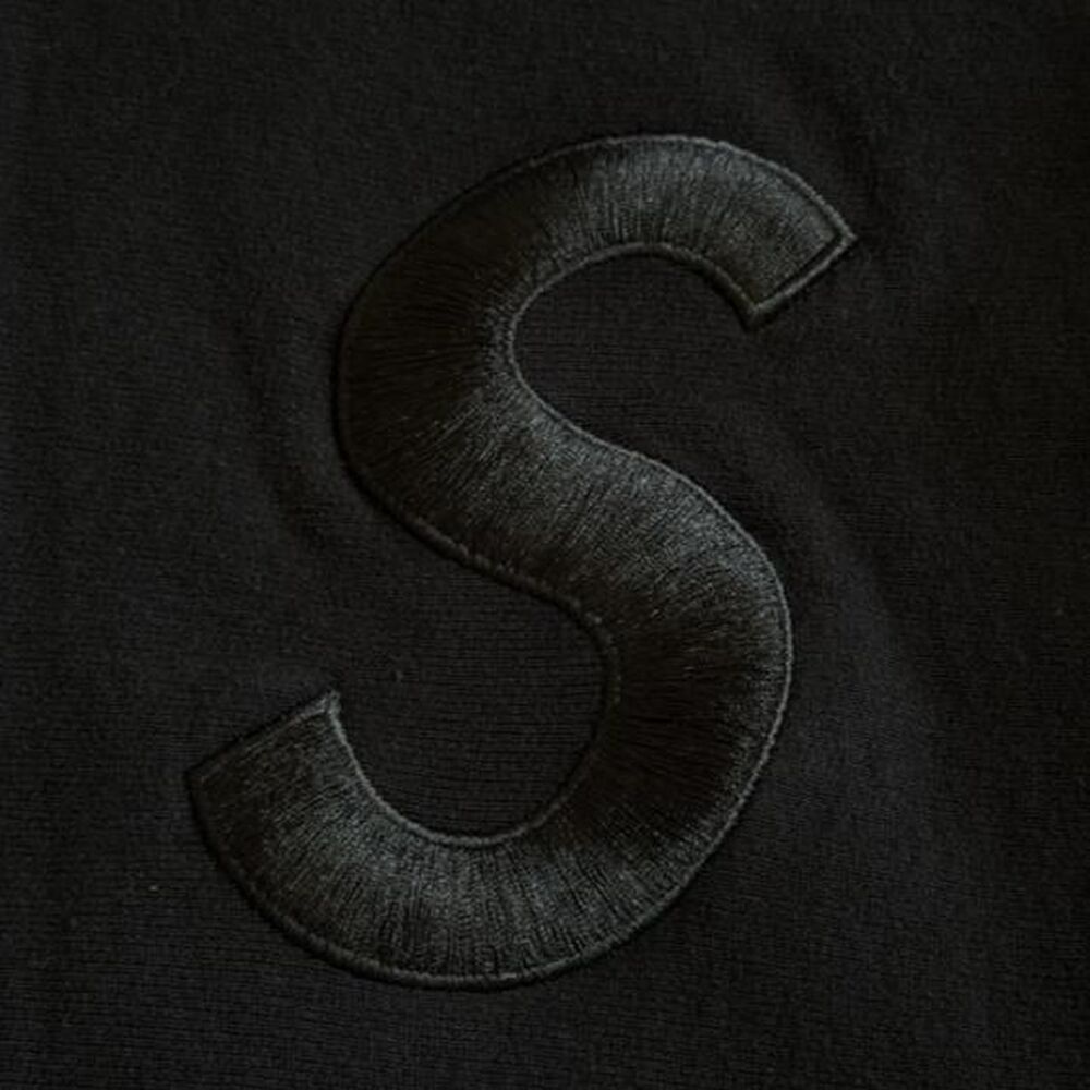 Supreme Men's Black Hoodie - Picture 3 of 8